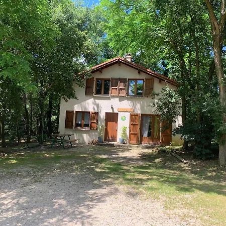 De Charme En Isere Holiday home